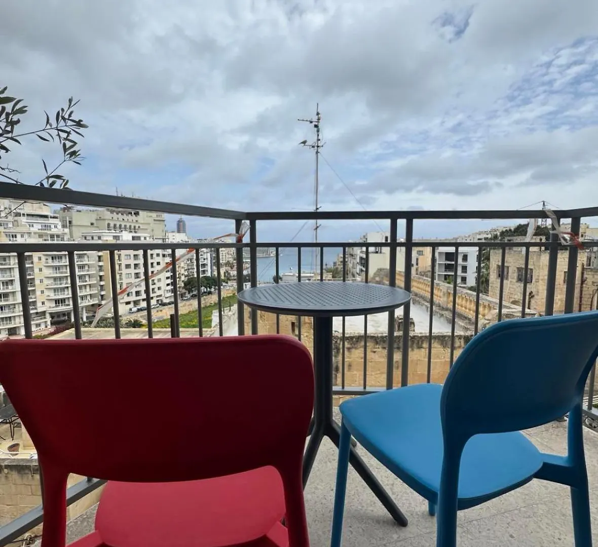 3 Bedrm Apt Seaview Balluta Bay Sliema